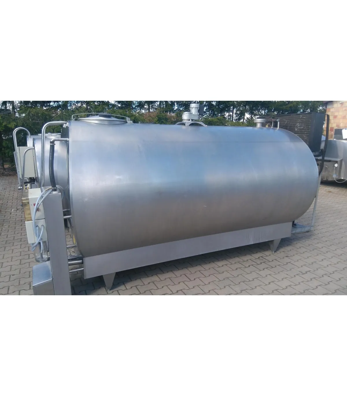 Schładzalnik widziany z boku