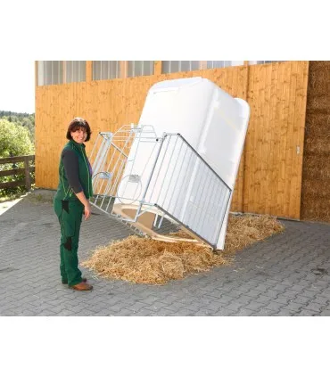 Budka dla cieląt z wygrodzeniem lekkim