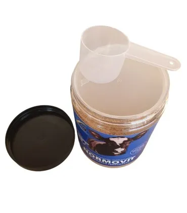 Otwarta puszka z miarką