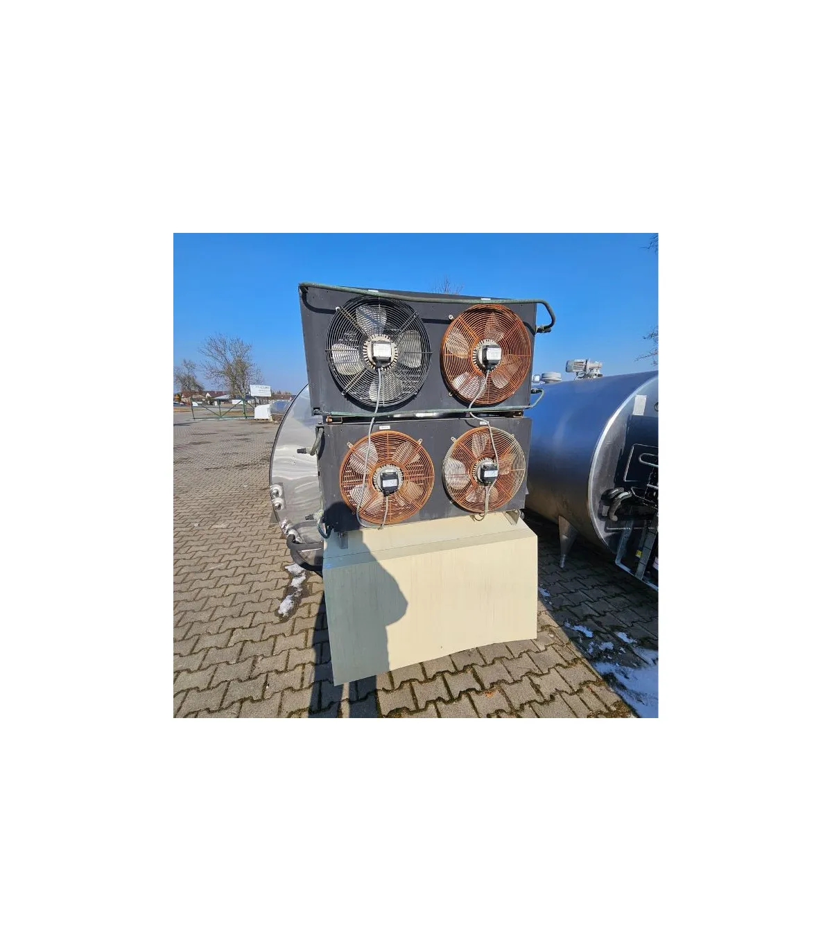 Zbiornik chłodniczy JAPY Kryos 7000 L – agregat chłodniczy i obudowa