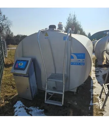 schładzalnik do mleka 8000L SERAP – widok z przodu