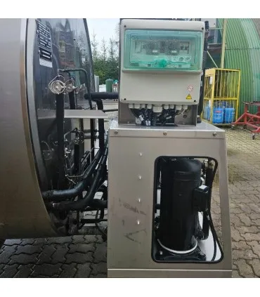 Moduł elektryczny i sprężarka schładzalnika GEA – szafa sterująca i instalacja chłodnicza.