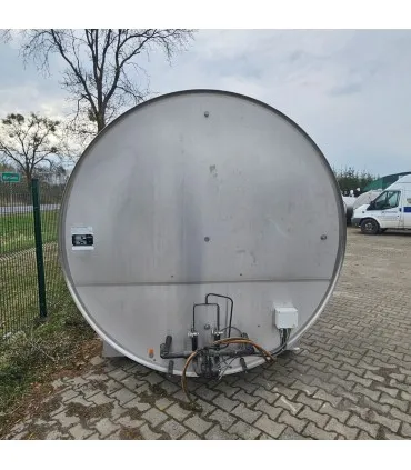 Tylna część zbiornika GEA TCool 12 000L – widoczne przyłącza