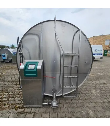 Frontowy widok zbiornika GEA TCool 10 000L – stan przed regeneracją