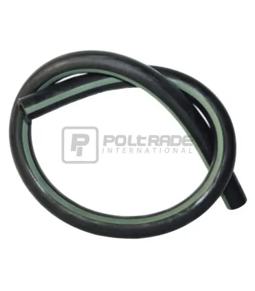 Gumowy wąż mleczny GEA o wymiarach 14x5,75 mm, z zielonym paskiem wzdłuż długości.