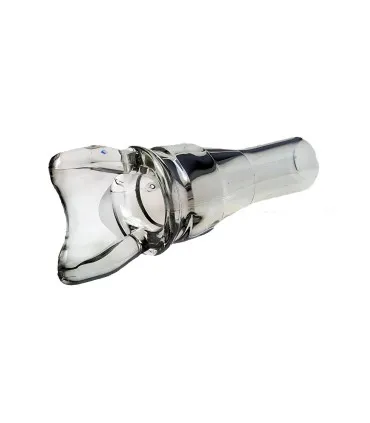 Przezroczysty wziernik kubka udojowego ze skrzydełkami marki GEA Westfalia.